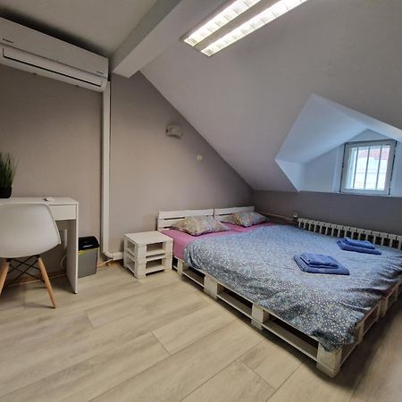 Lambo'S Corner Varna - Guest Rooms 외부 사진