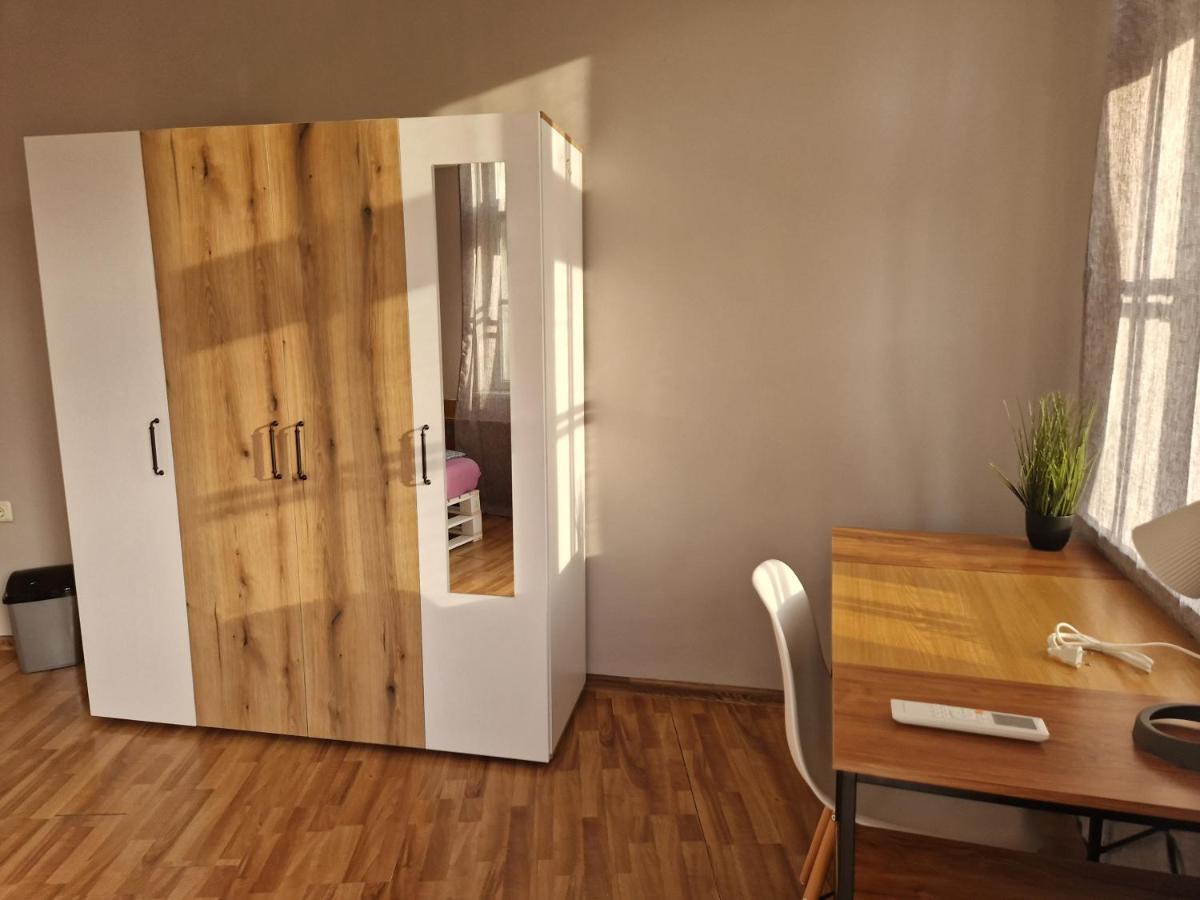 Lambo'S Corner Varna - Guest Rooms 외부 사진